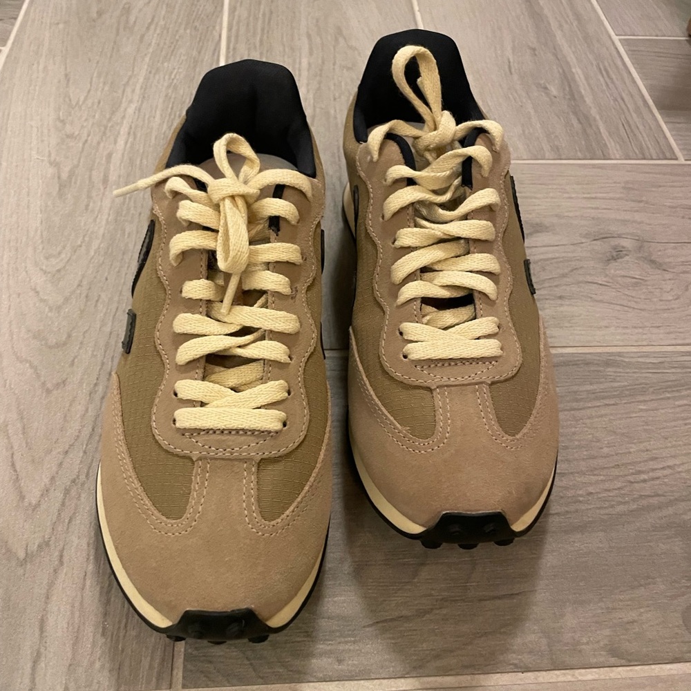 Veja Rio Branco Sneakers